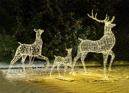Светодиодные фигуры животных в Великом Новгороде